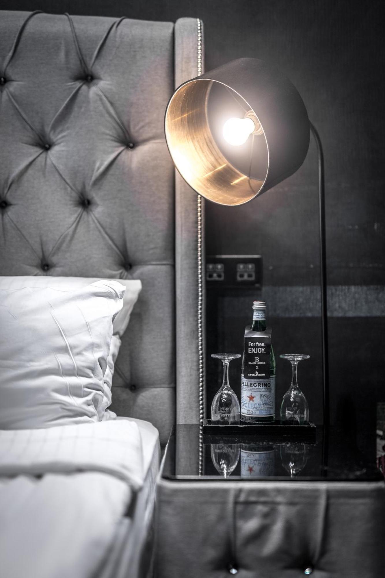 Black Hotels Koeln Eksteriør billede